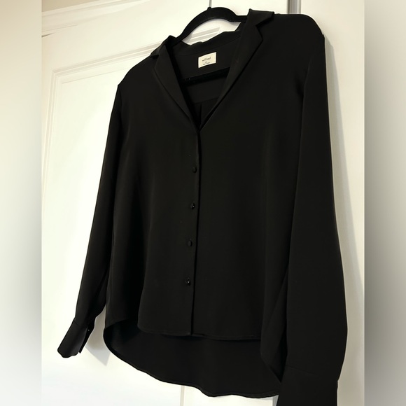 Aritzia button down blouse - Picture 2 of 5